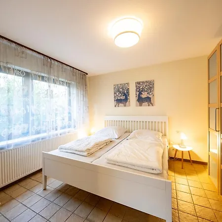 Grosszuegiges Feriendomizil Im Herzen Von Sankt Aldegund Room photo